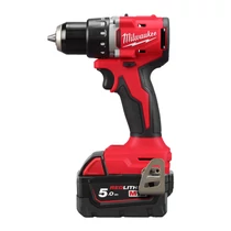 Milwaukee M18™ kompakt szénkefe nélküli fúrócsavarozó, 2×5.0 akkuval, töltővel | M18 BLDDRC-502C (4933492835)