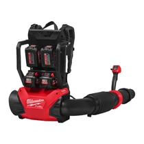 Milwaukee M18 FUEL 4 akkumulátoros háti lombfúvó, 4×12.0 Ah akkuval, M18 PC6 töltővel | M18 F2BPB-124 (4933493213)